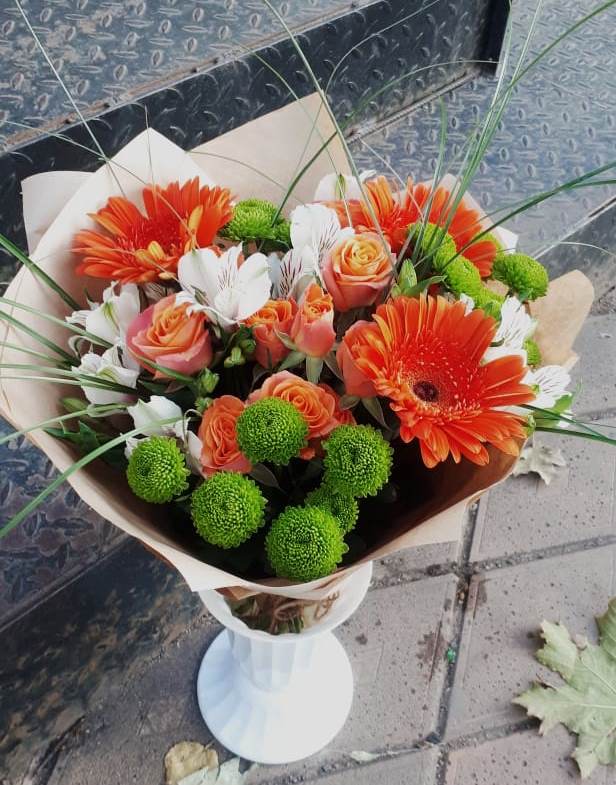 Букет цветов из: Герберы, Хризантемы, Альстромерии и Розы в Мулловке