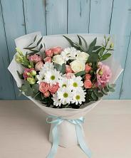 Букет цветов из:  Розы, Лизиантусы и Хризантемы в Мулловке