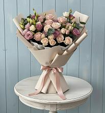 Букет цветов из:  Розы и Лизиантусы #REPLACE_PRED# Мулловке