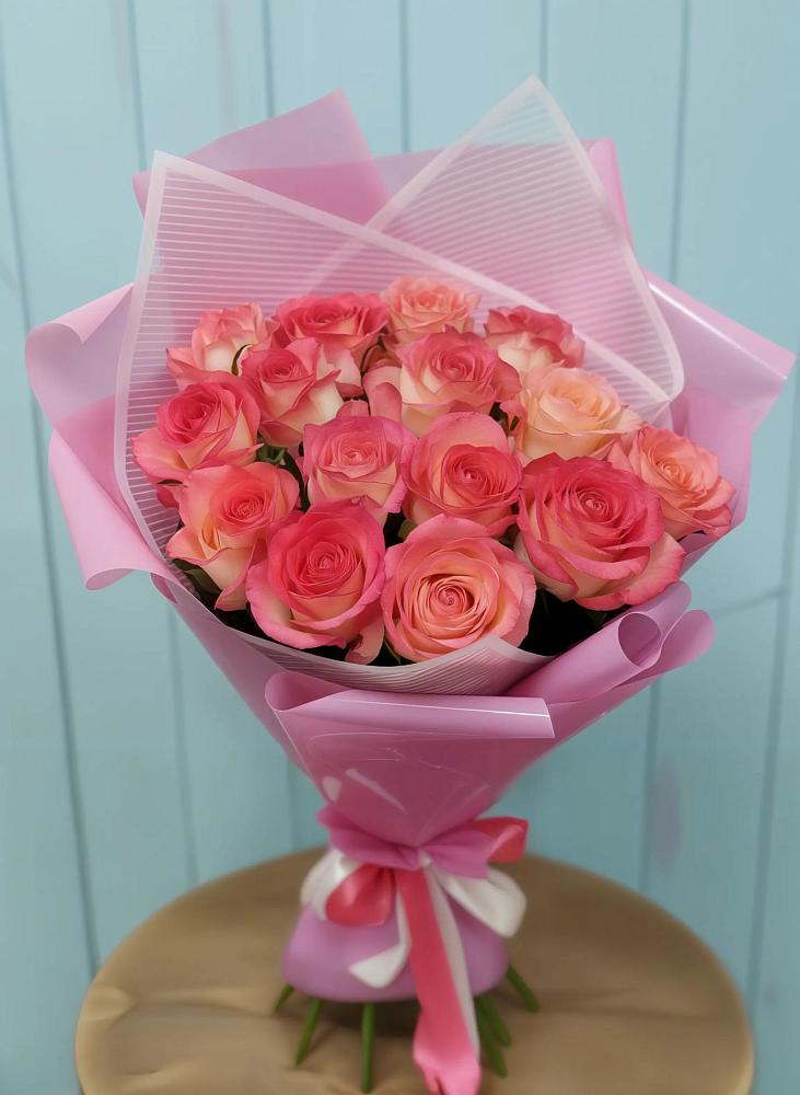 Букет 15 Розовых роз Равель в Мулловке