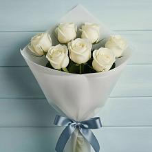 Букет 7 Белых роз Эдлесс Лав в Мулловке
