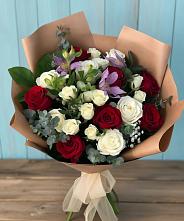 Букет цветов из:  Розы и Альстромерии в Мулловке