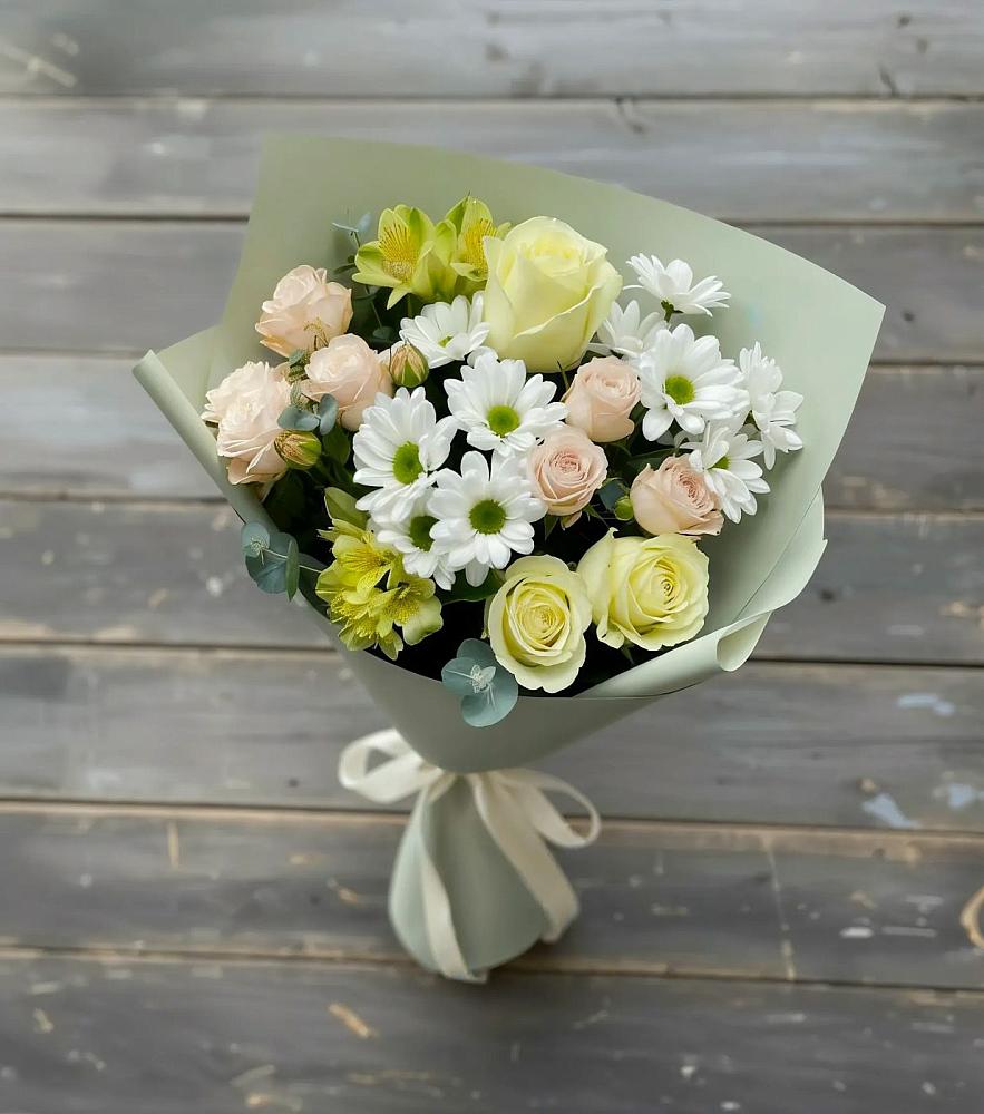 Букет цветов из: Альстромерии, Розы и Хризантемы в Мулловке
