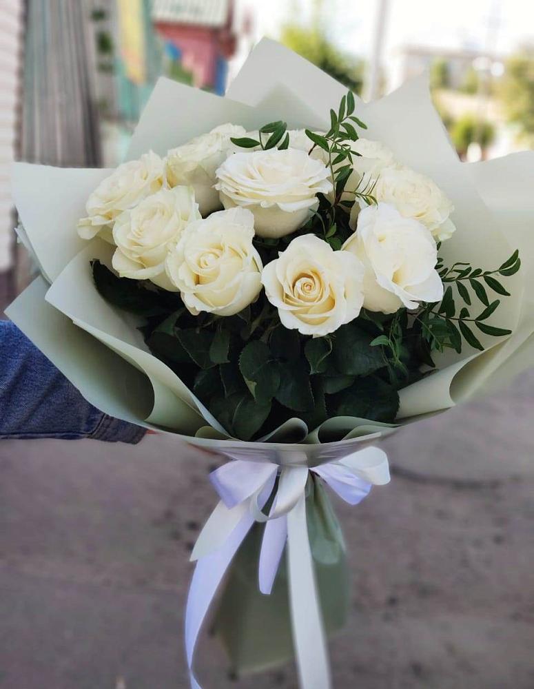 Букет Белые розы Проуд в Мулловке