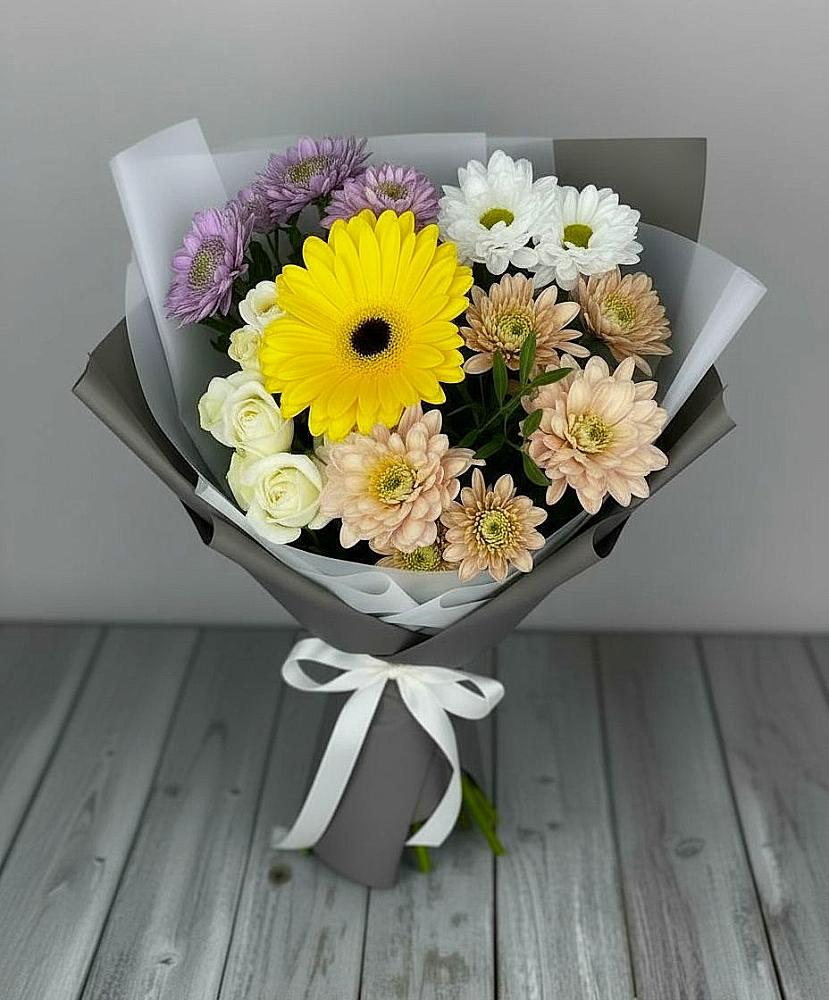 Букет цветов из: Розы, Герберы и Хризантемы в Мулловке