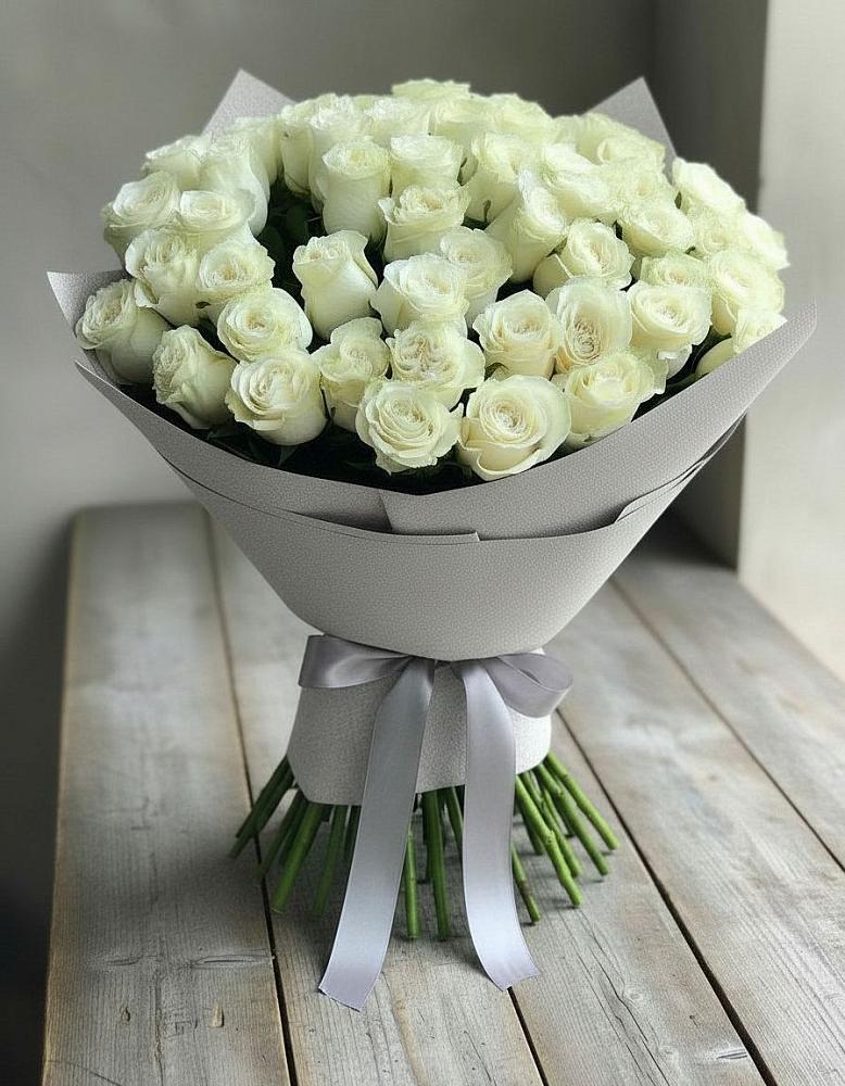 Букет 35 Белых роз в Мулловке