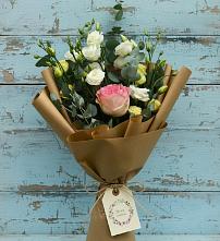 Букет цветов из:  Розы и Лизиантусы #REPLACE_PRED# Мулловке