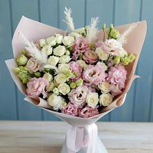 Букет цветов из:  Альстромерии и Розы в Мулловке